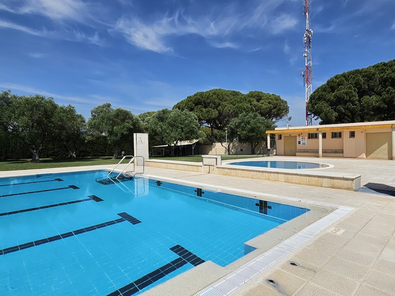 piscina tota.jpeg